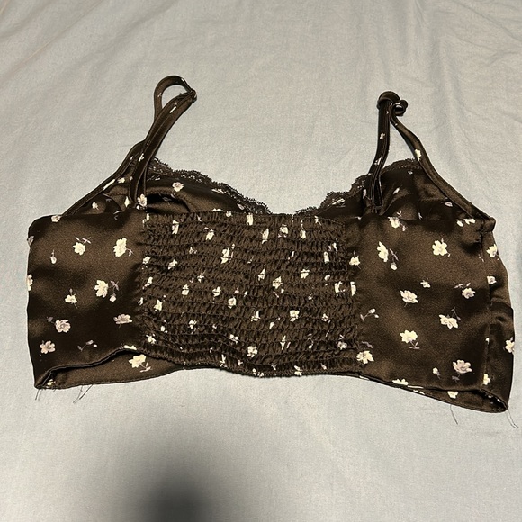 Garage crop top - Picture 2 of 3